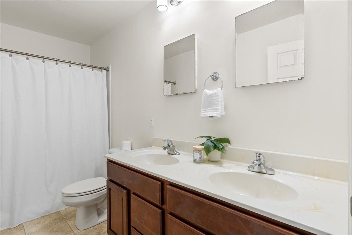 94 High St, Hingham, MA Photo #13