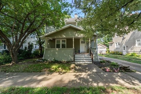 Photo of 38 Manchester Ter, Springfield, MA 01108 (MLS # 73484649)