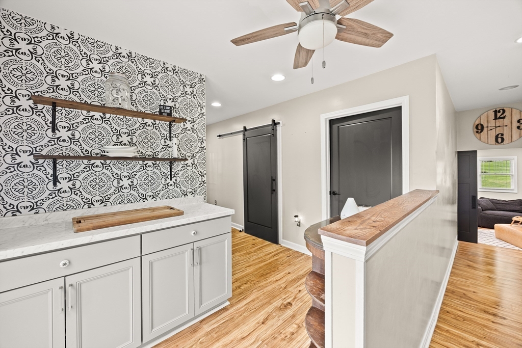 194 Grove Ave, Somerset, MA Photo #37