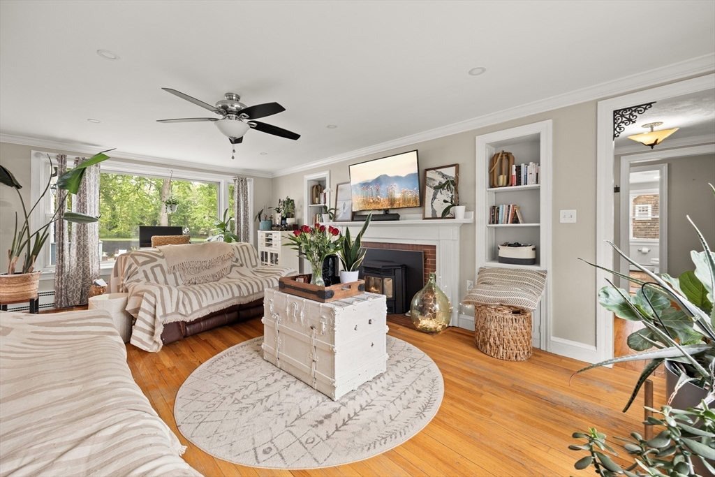 194 Grove Ave, Somerset, MA Photo #33