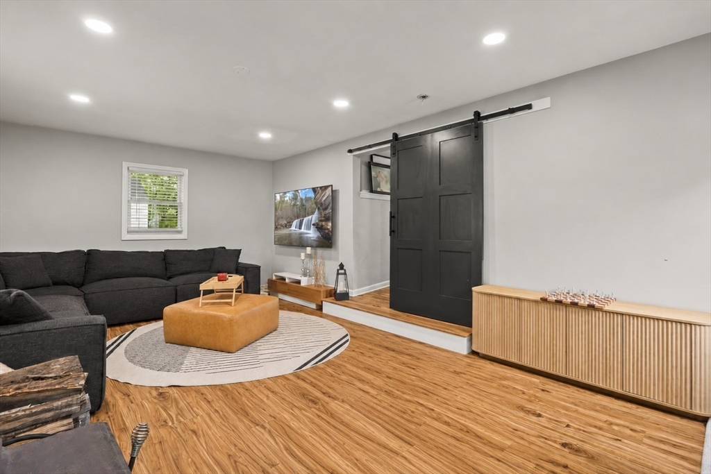 194 Grove Ave, Somerset, MA Photo #39