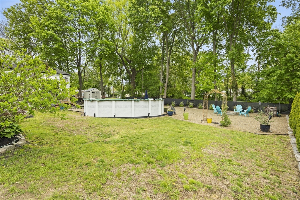 194 Grove Ave, Somerset, MA Photo #9