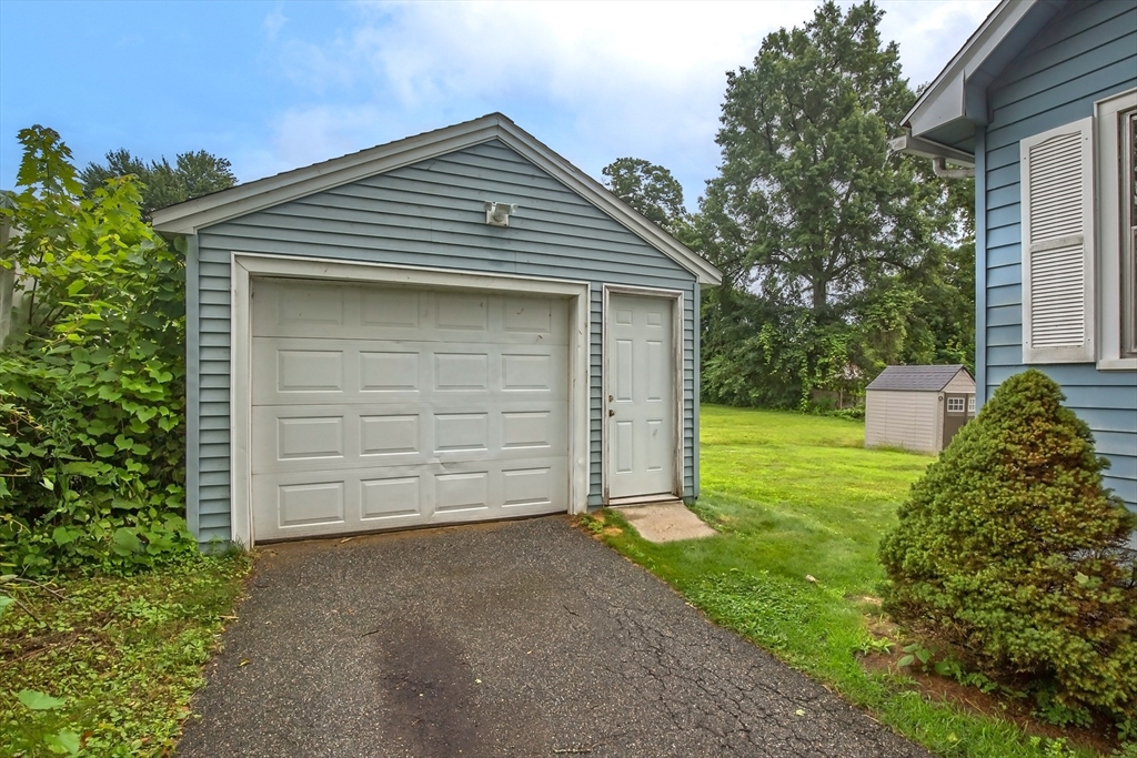 15 Oak St