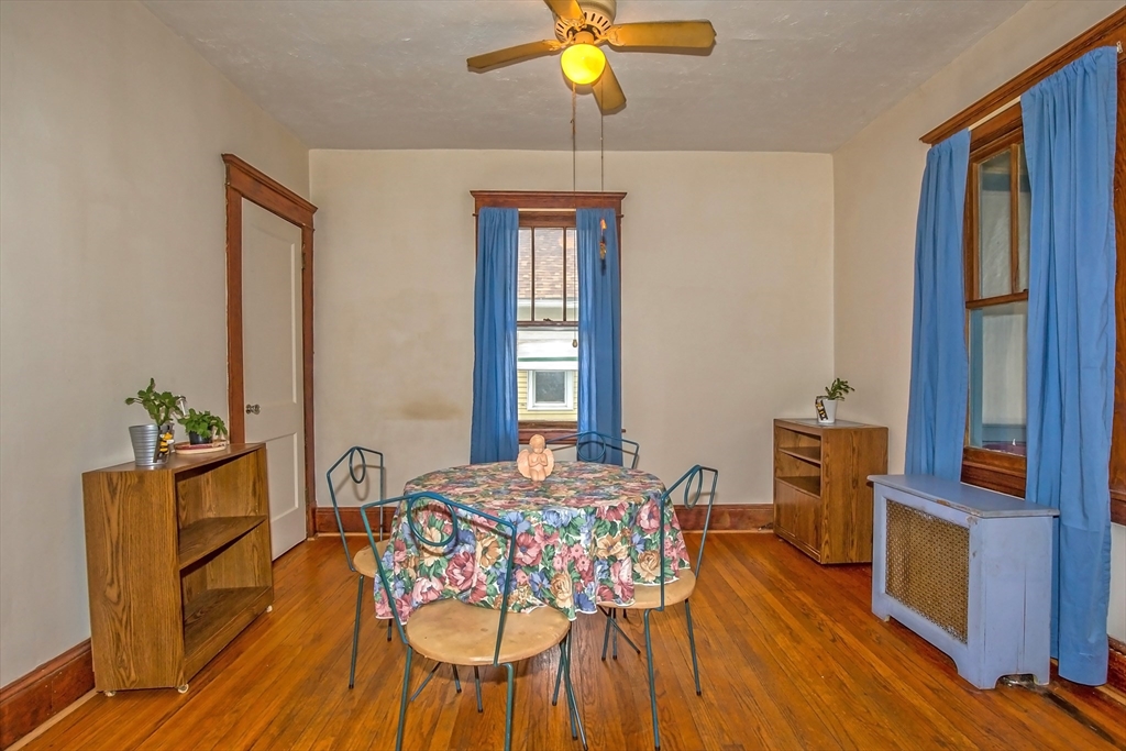 15 Oak St