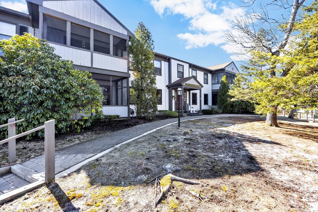 14 Harold St 2B