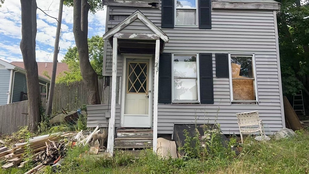 23 Island Ave
