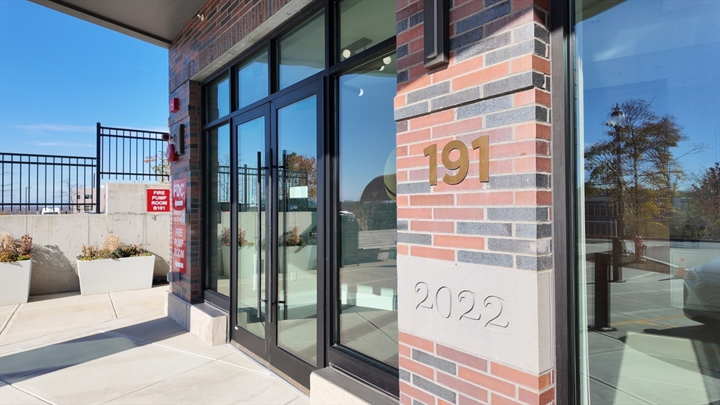 191 Washington St 421