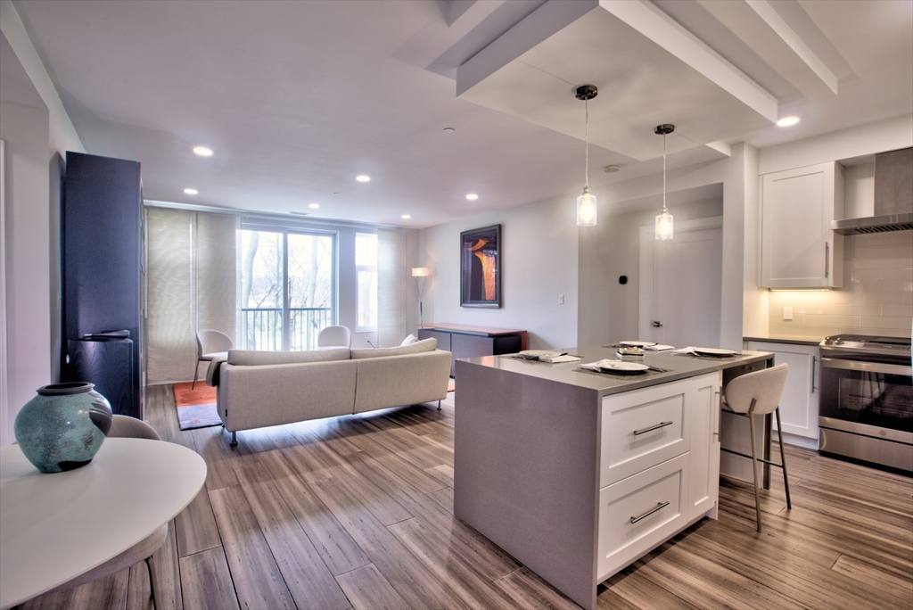 27 Jefferson St. 105