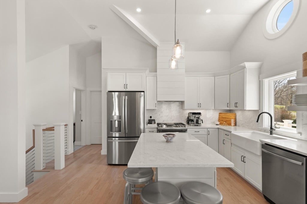 40 Thurston Point Road, Gloucester, MA, 40 Thurston Point Road, Gloucester, MA Photo #4