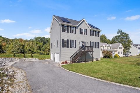 39 Hycrest Rd Charlton MA 01507