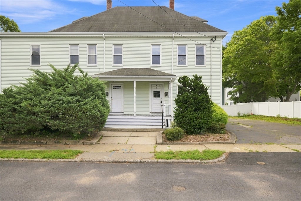 16 Lochwan Street #16, Winchester, MA, 16 Lochwan Street #16, Winchester, MA Photo #1