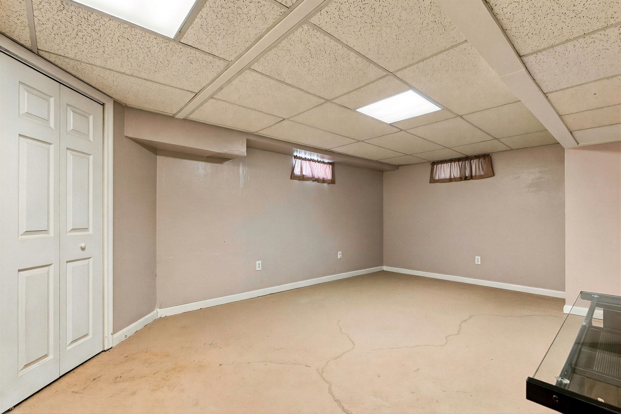 102 Sunderland Rd, Worcester, MA Photo #22