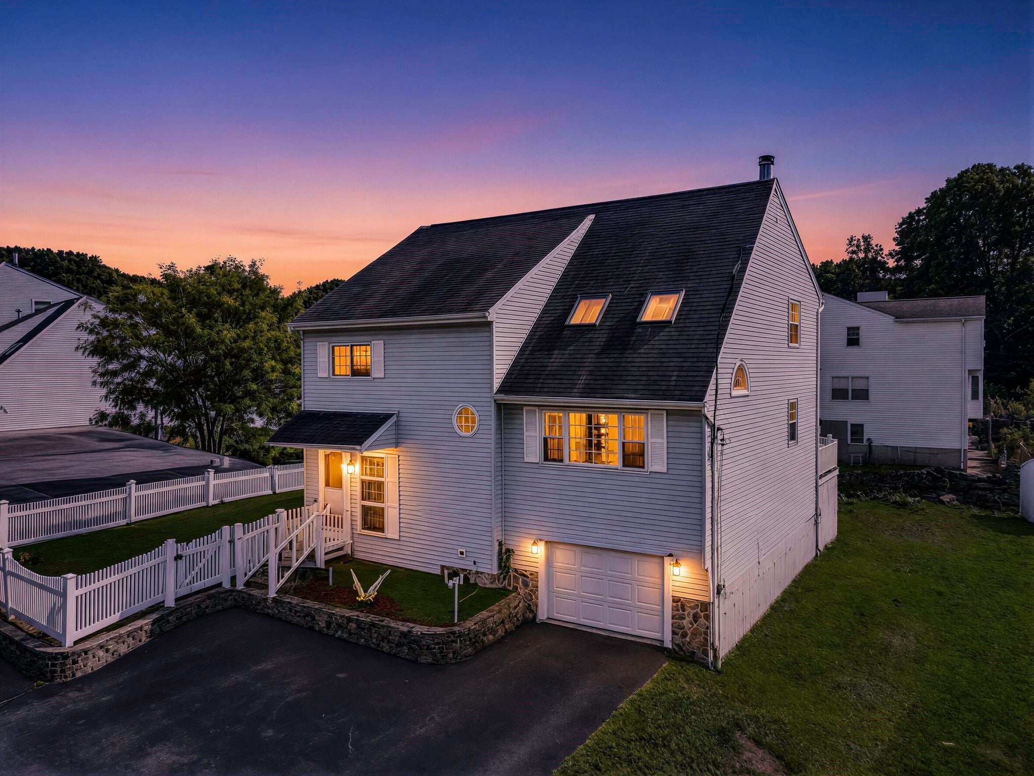 102 Sunderland Rd, Worcester, MA Photo #1