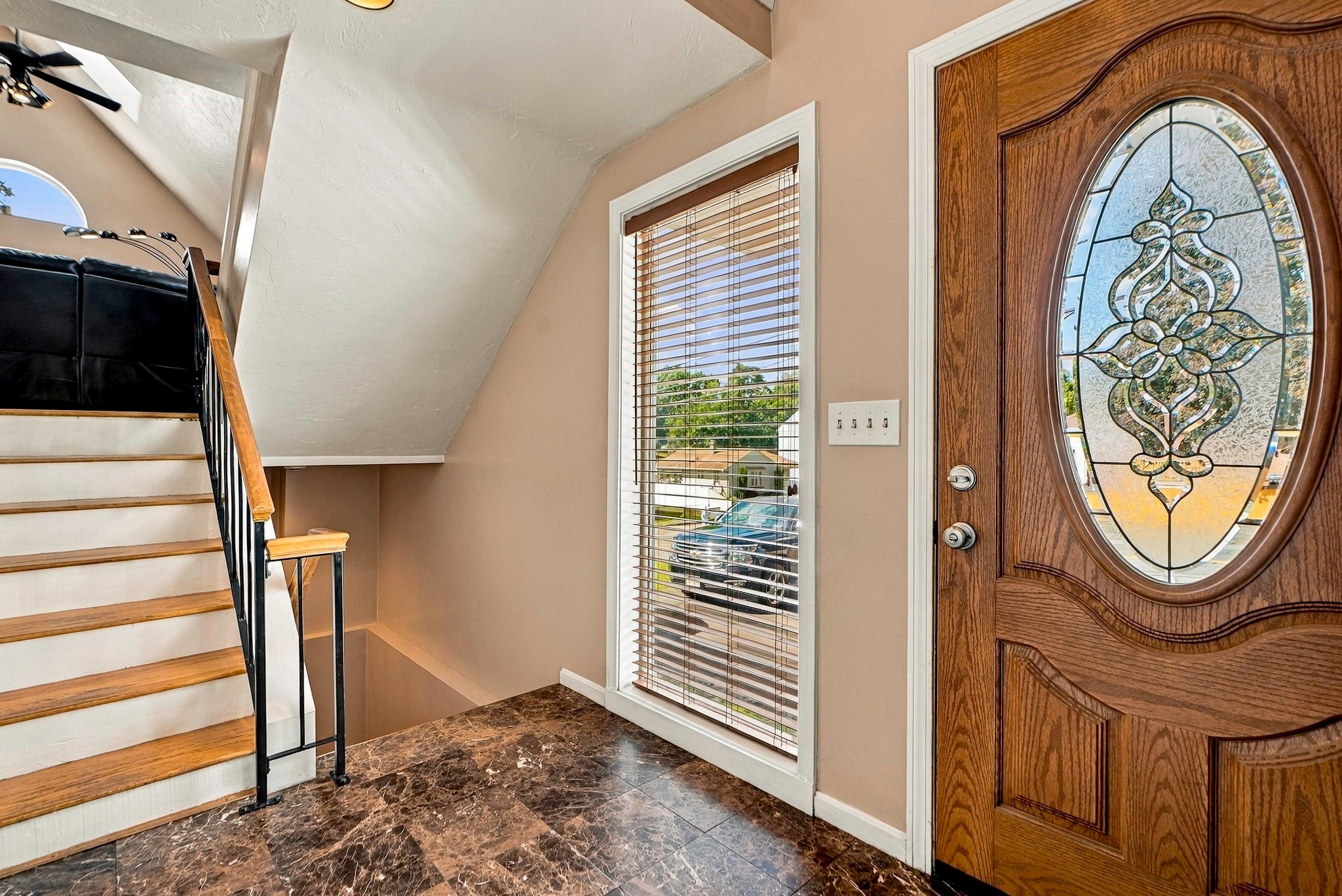 102 Sunderland Rd, Worcester, MA Photo #3
