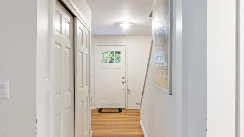 251 Poquanticut Ave