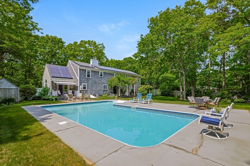 38 Madison Dr