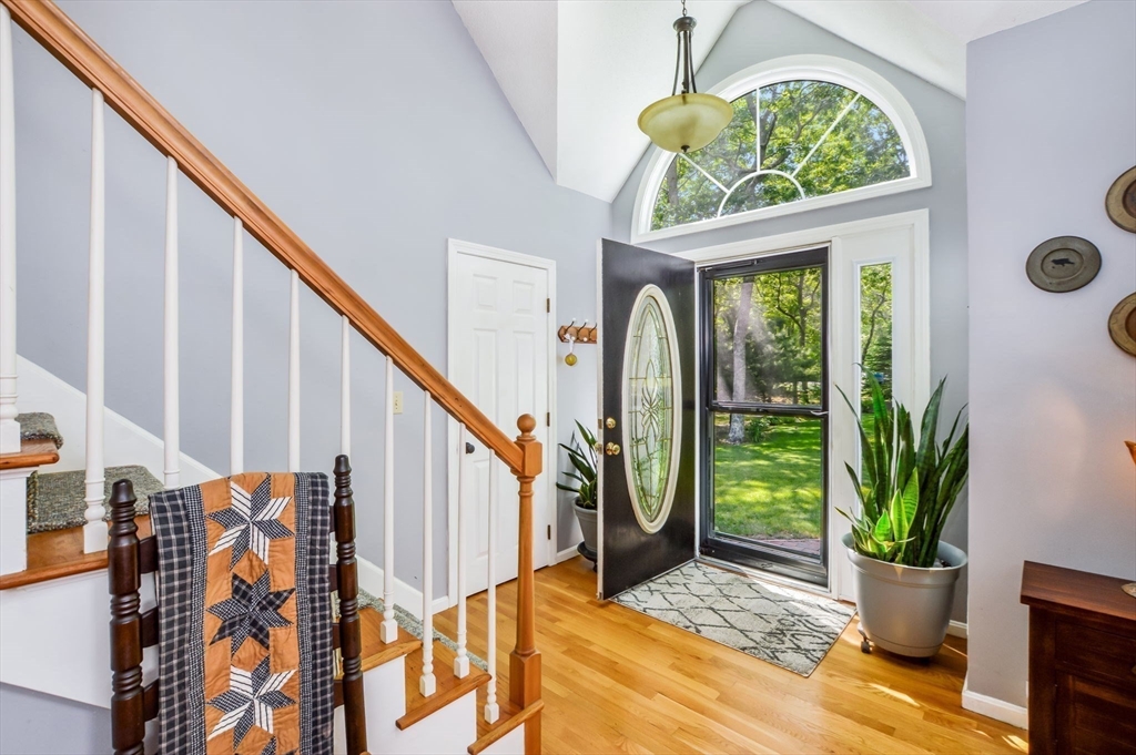 38 Madison Dr