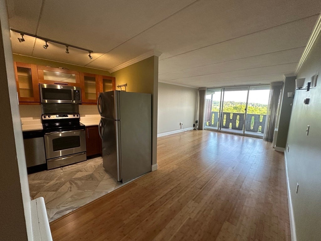 200 Swanton St #705, Winchester, MA, 200 Swanton St #705, Winchester, MA Photo #3