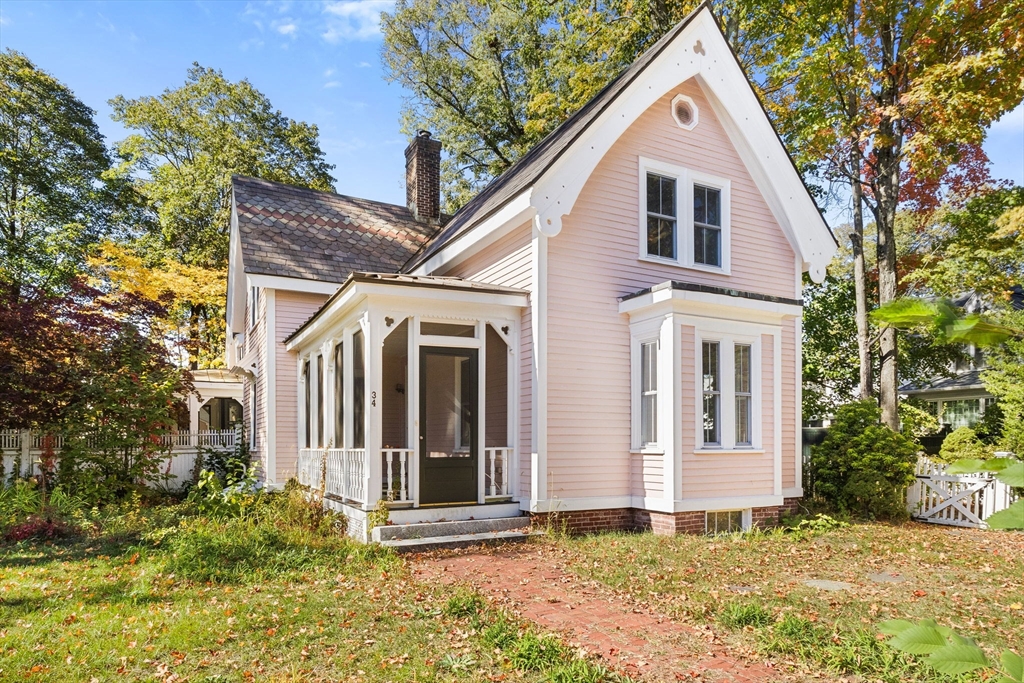 34 Thoreau Street 34