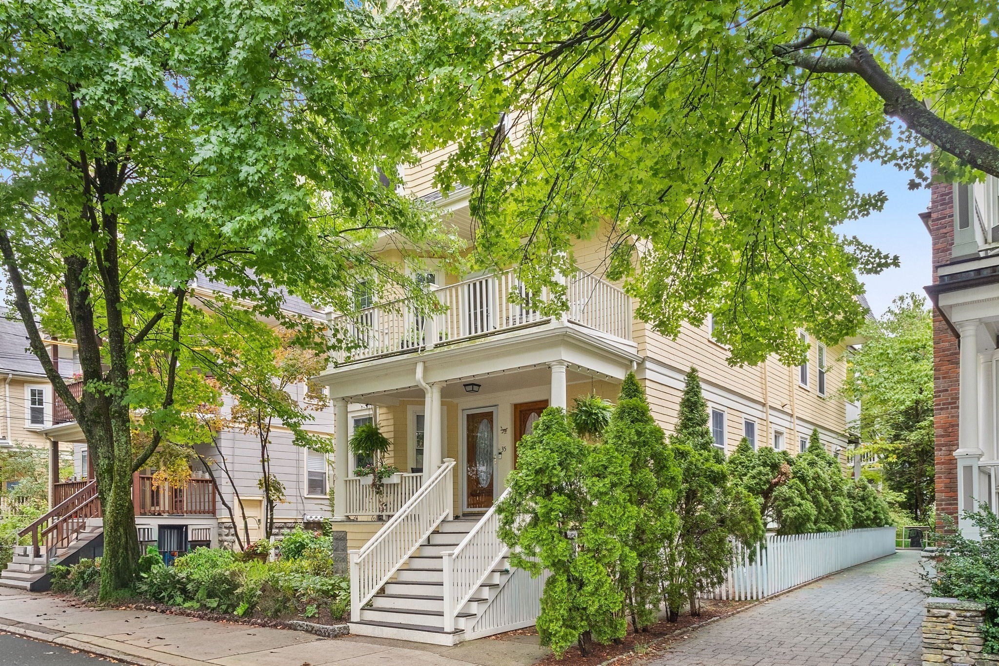 37 Granville Road #3, Cambridge, MA, 37 Granville Road #3, Cambridge, MA Photo #2