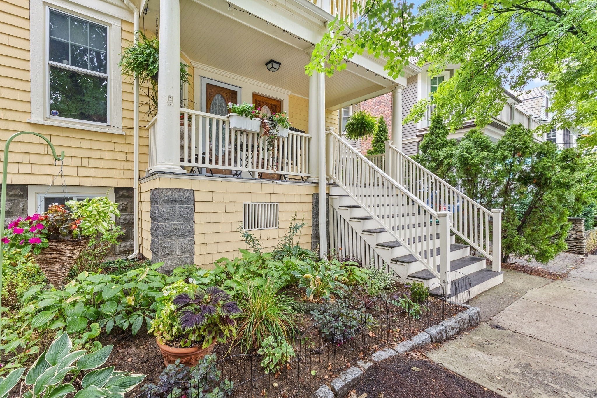 37 Granville Road #3, Cambridge, MA, 37 Granville Road #3, Cambridge, MA Photo #3