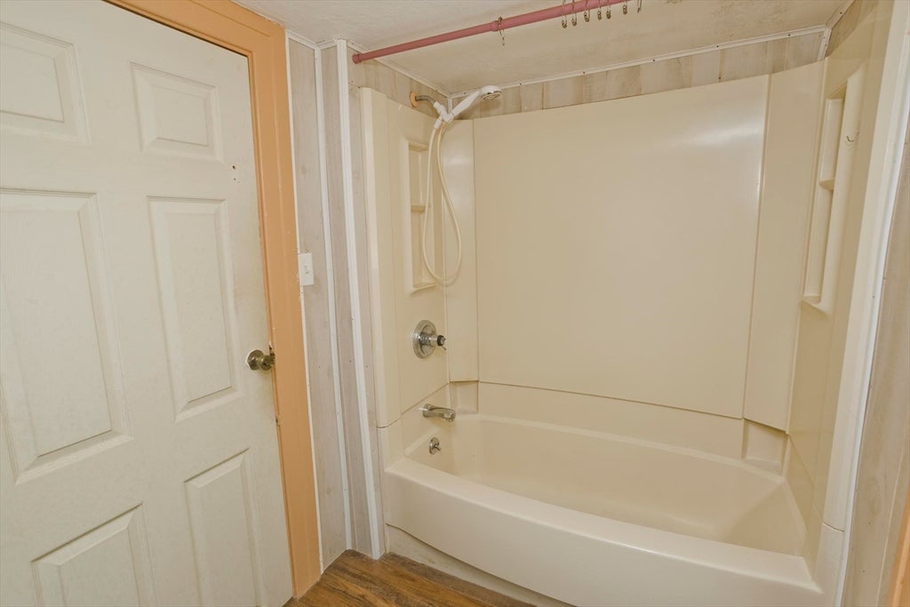 86 Laurence St, Springfield, MA Photo #26