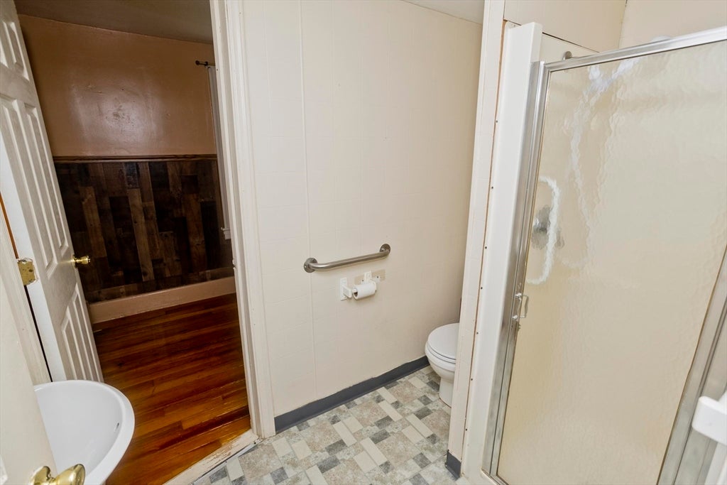 86 Laurence St, Springfield, MA Photo #16