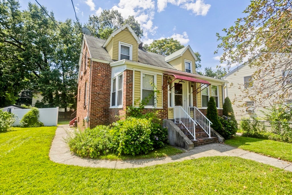 86 Laurence St, Springfield, MA Photo #1