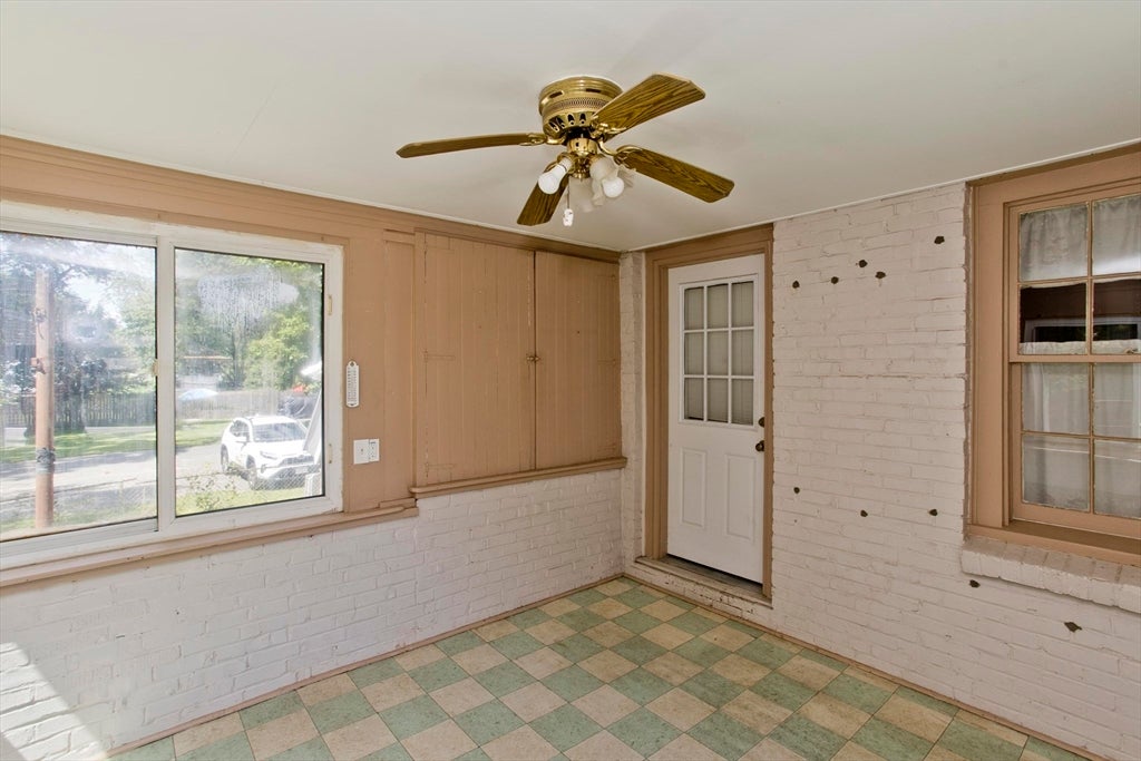 86 Laurence St, Springfield, MA Photo #28