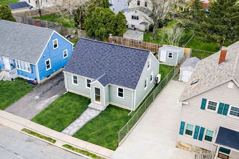 Photo of 37 Vine St, New Bedford, MA 02740 (MLS # 73504042)