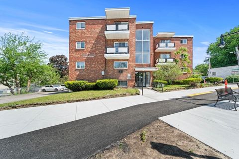Photo of 770 Cummins Hwy #1, Boston, MA 02126 (MLS # 73522444)