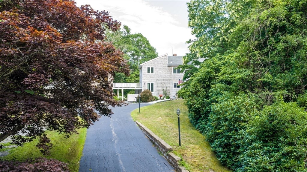 46 Holly Pond Rd