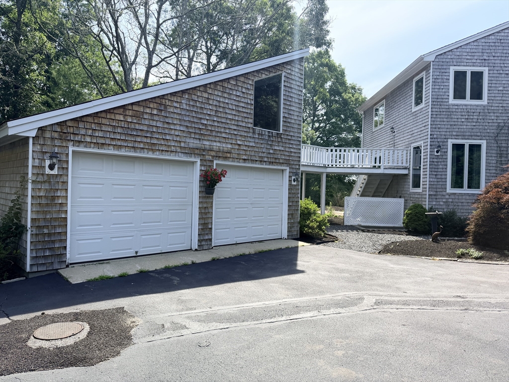 46 Holly Pond Rd