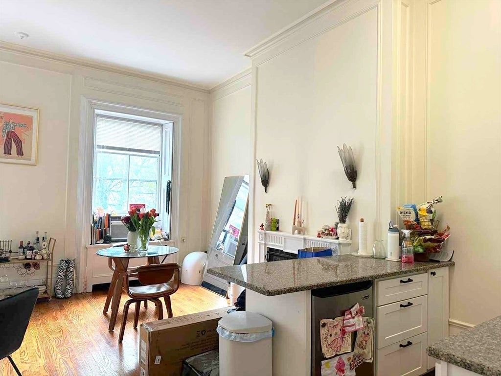 107 Beacon St #6, Boston, MA, 107 Beacon St #6, Boston, MA Photo #6