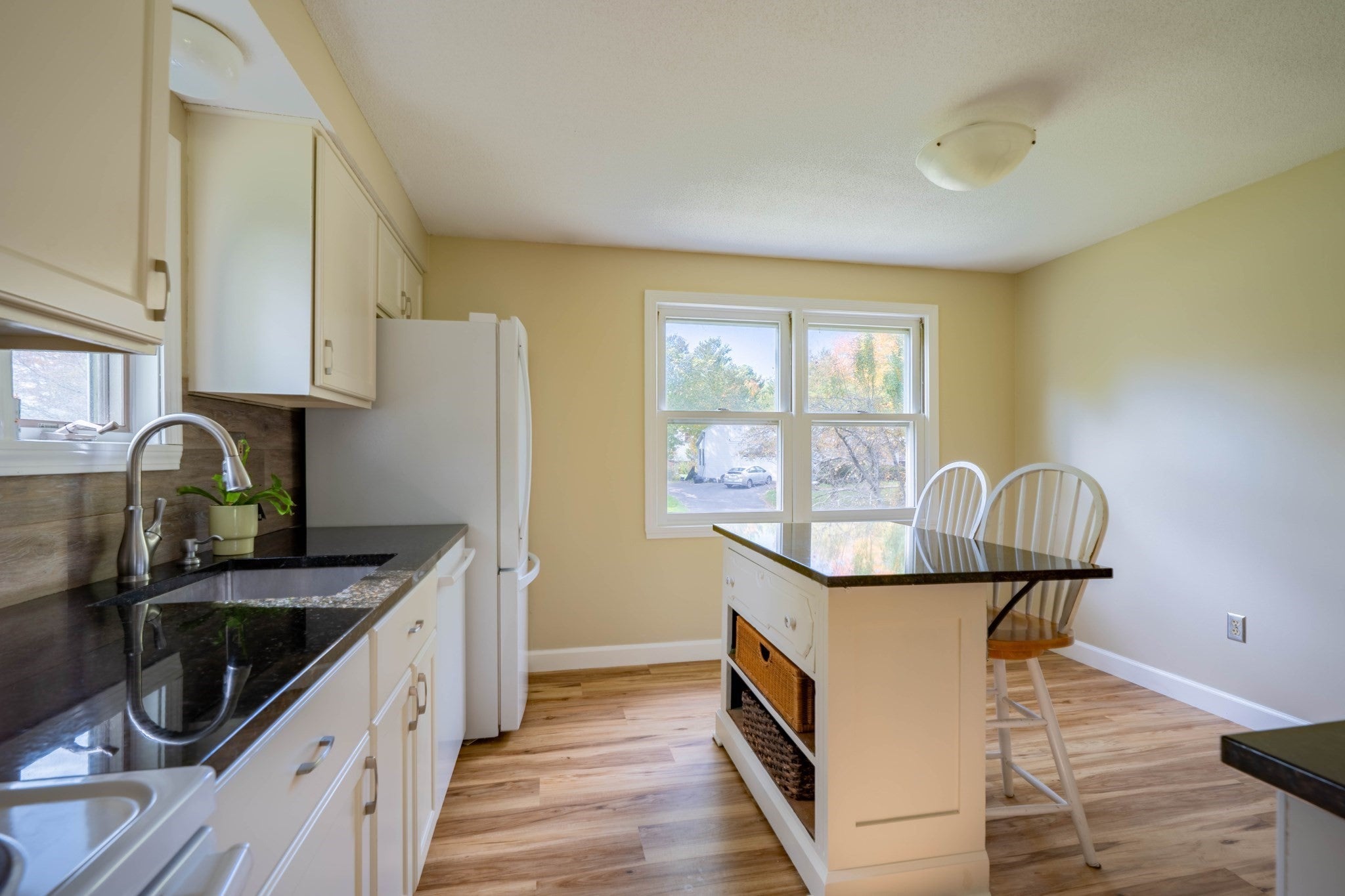8 Coach Ln, Amherst, MA, 8 Coach Ln, Amherst, MA Photo #6