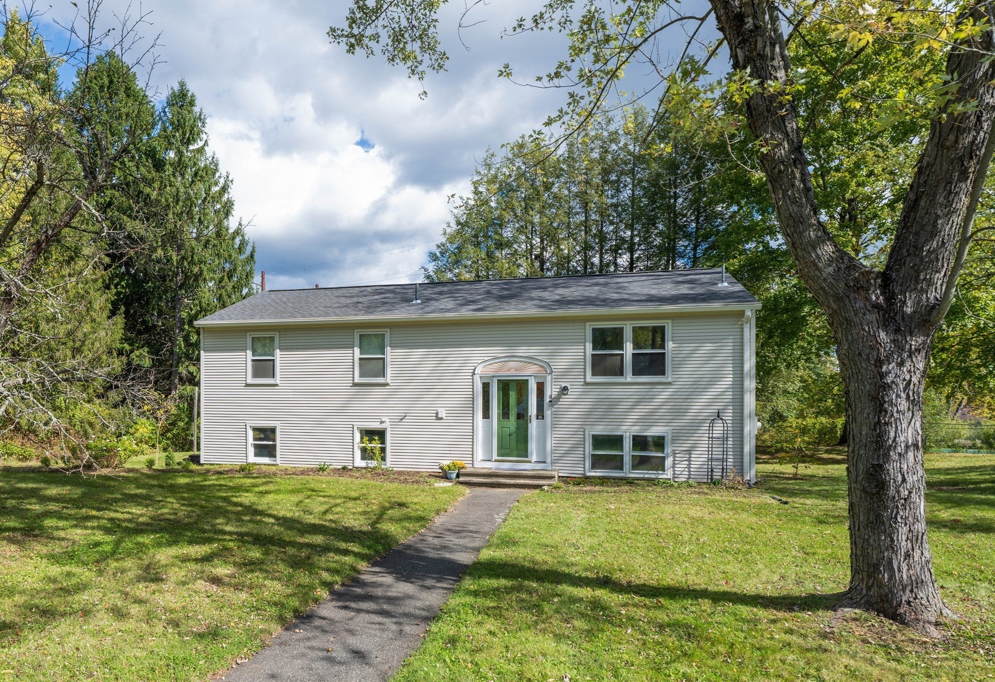 8 Coach Ln, Amherst, MA, 8 Coach Ln, Amherst, MA Photo #1
