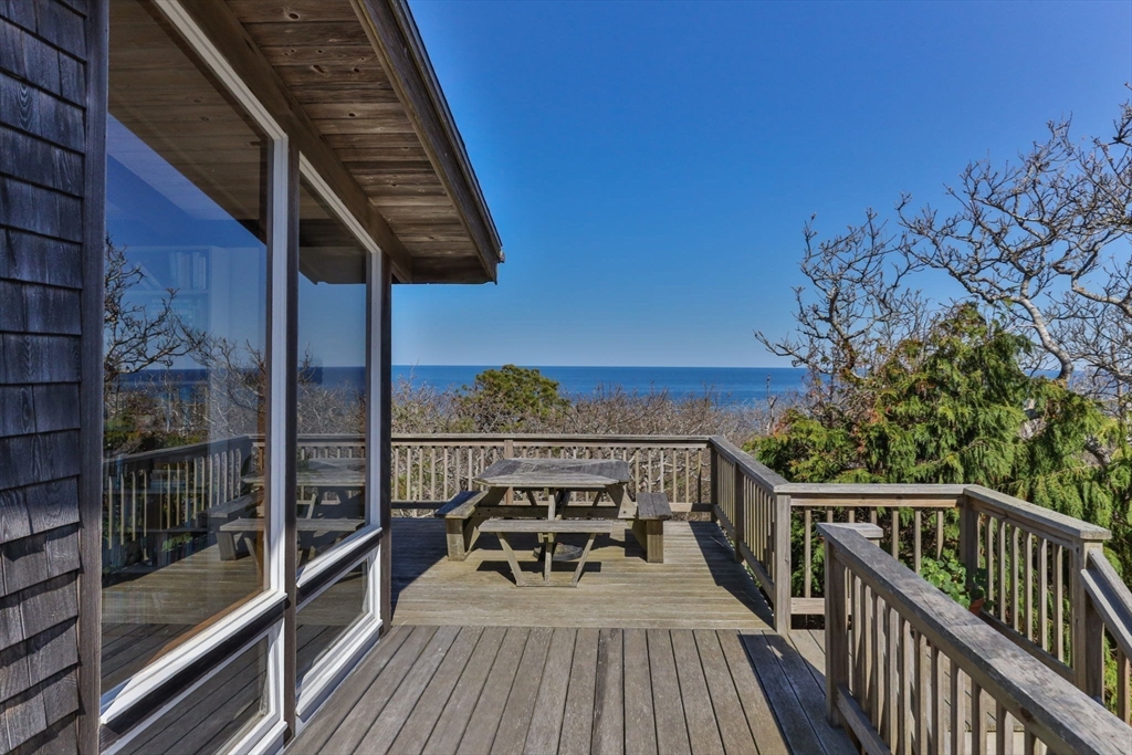 135 Newcomb Hollow Rd