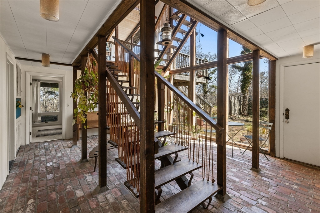 135 Newcomb Hollow Rd