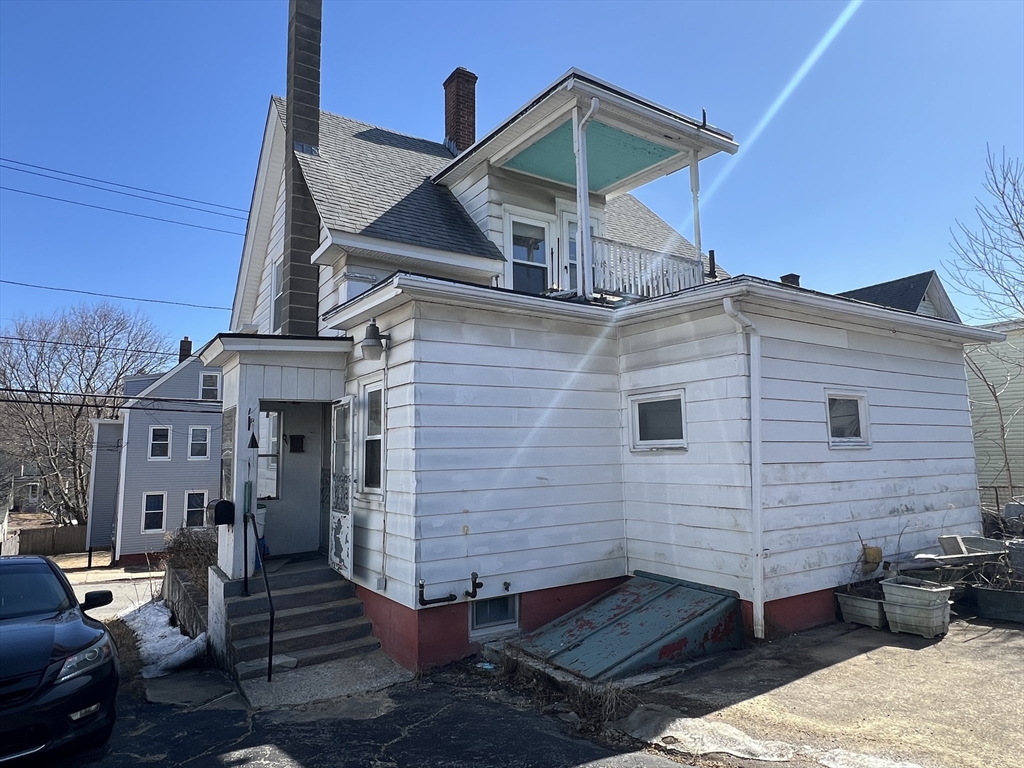 209 Connors St
