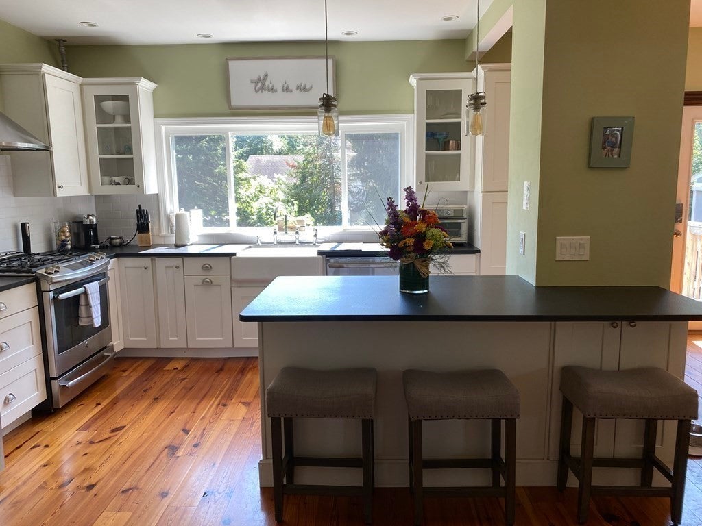 68 Fremont St, Bridgewater, MA, 68 Fremont St, Bridgewater, MA Photo #2