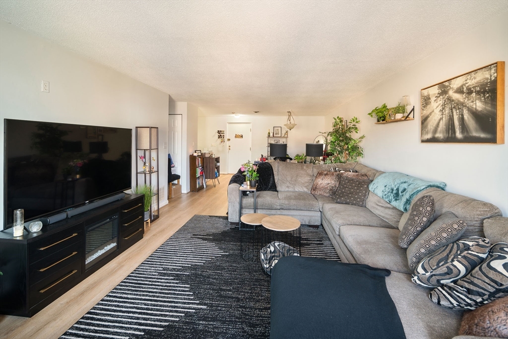 404 Broadway #303, Lynn, MA Photo #9