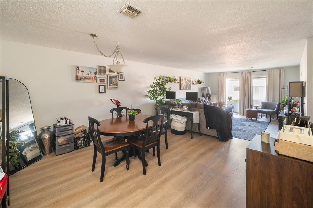 404 Broadway 303