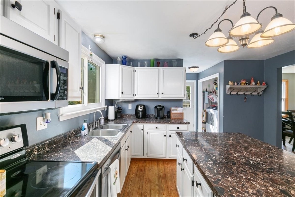 38 Holly View Dr.
