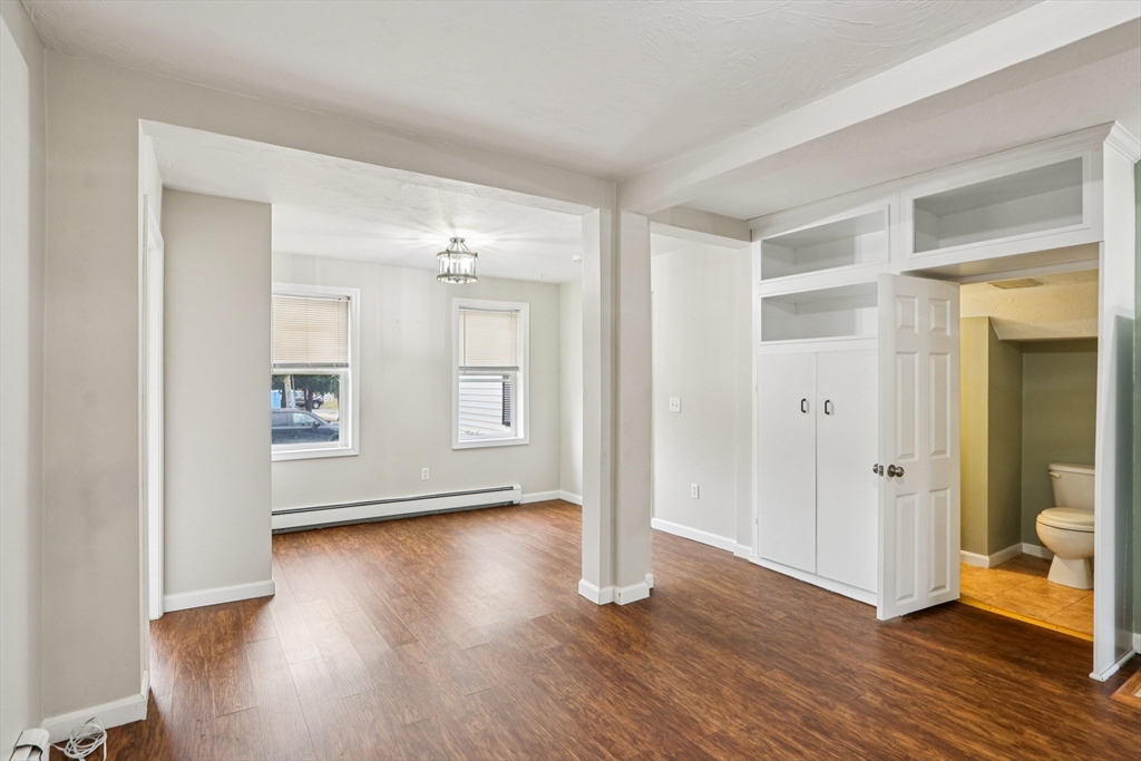 Franklin, Massachusetts 02038, United States, 3 Bedrooms Bedrooms, ,2 BathroomsBathrooms,Residential,Pending,250202