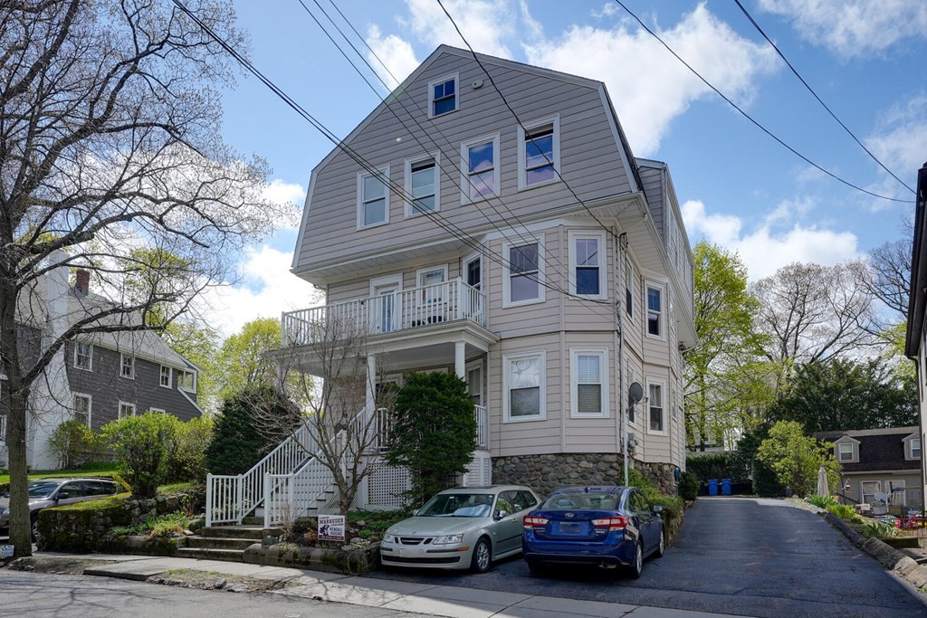 52 Burnham St 3