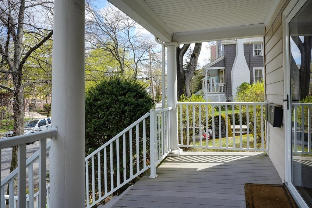 52 Burnham St 3