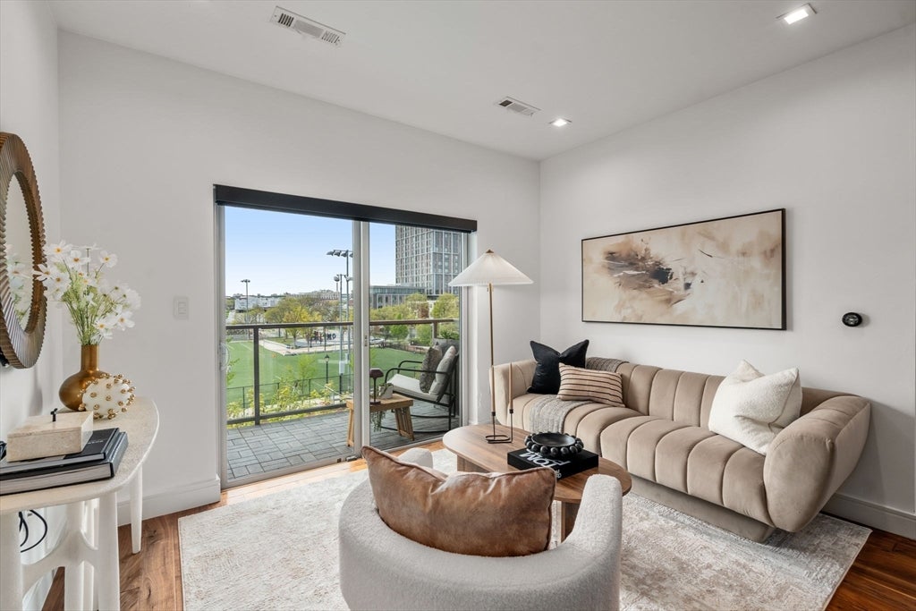 99 Sumner St #321, Boston, MA, 99 Sumner St #321, Boston, MA Photo #2