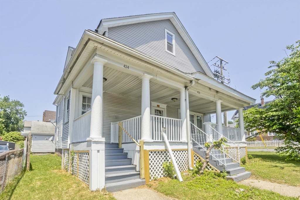 424 Carew