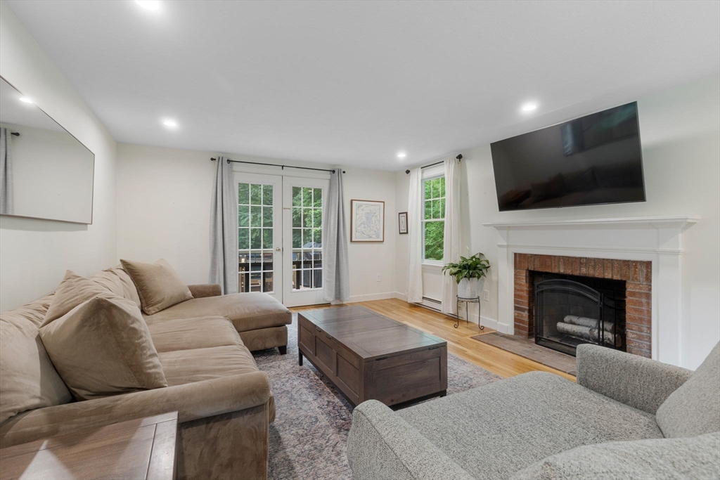 166 Red Acre Rd, Stow, MA Photo #4