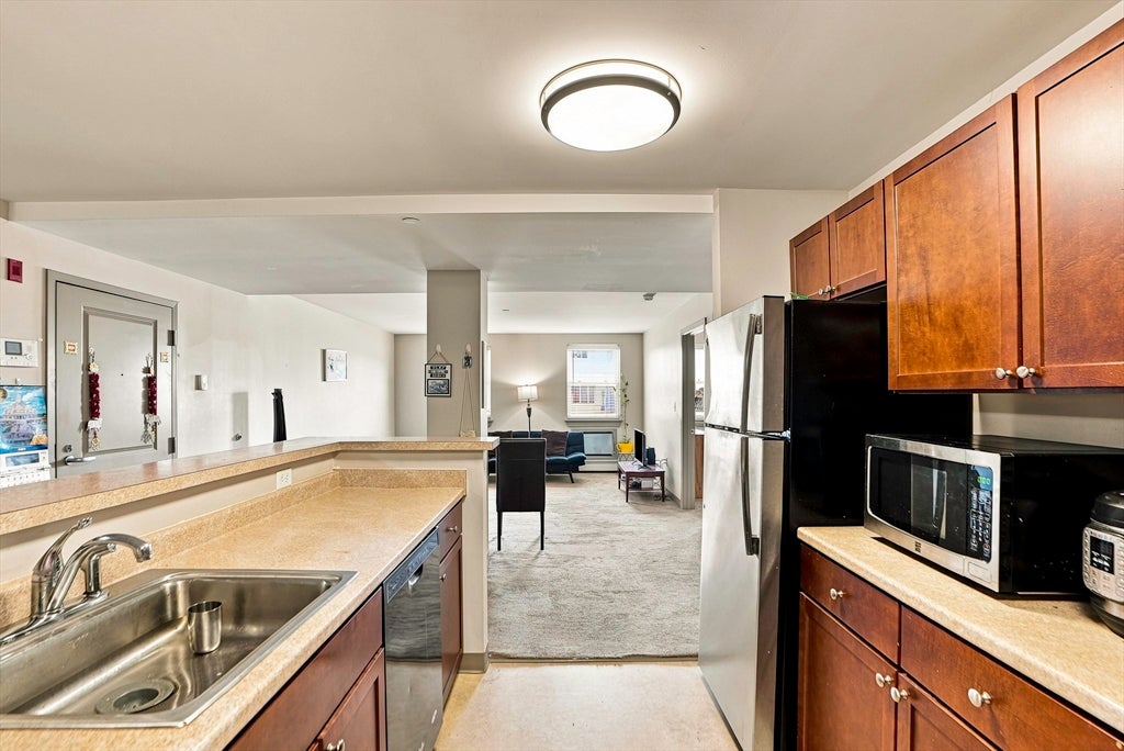 275 W Main St #14, Marlborough, MA Photo #11